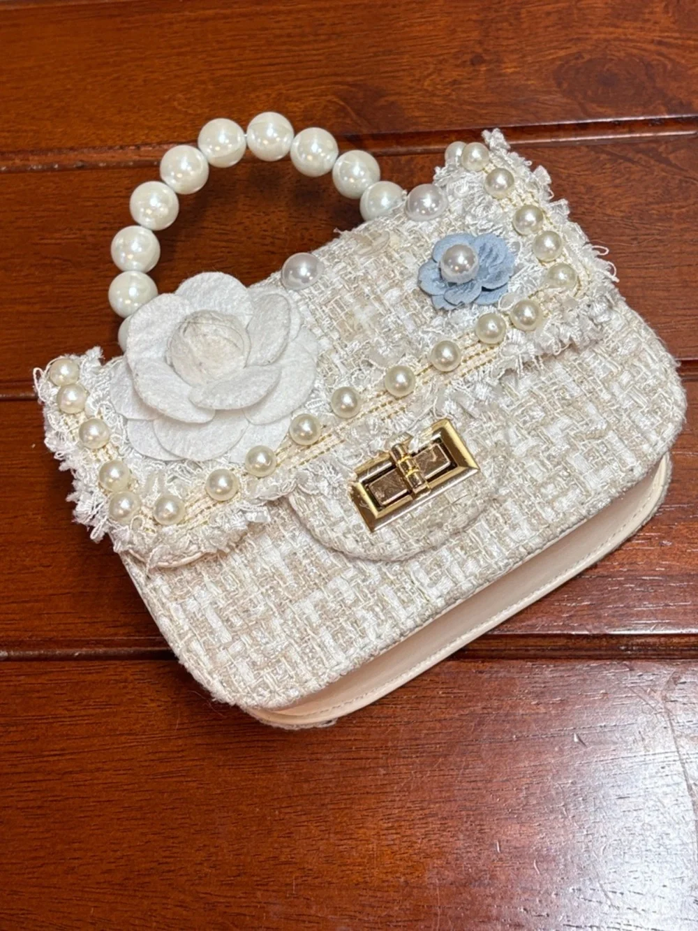 Girls’ Elegant Cream Tweed Pearl-Handle Floral Embellished Handbag